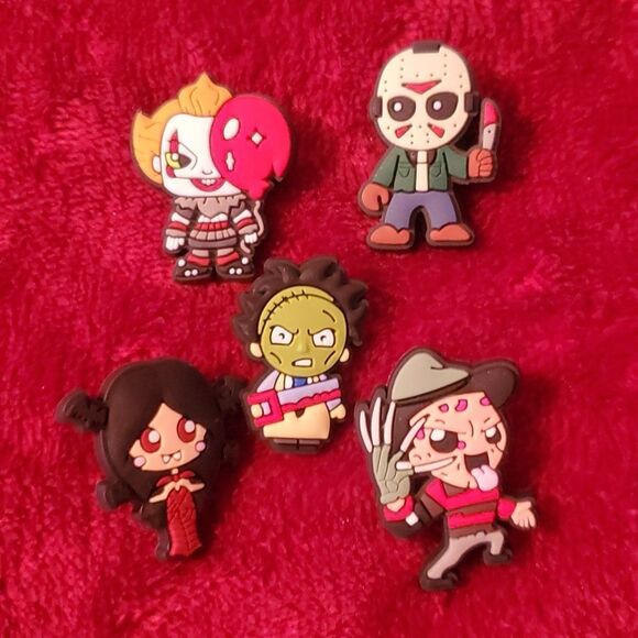 5 Horror Movie Icons Murderers Leatherface Jason It Crocs Jibbitz Shoe Charms - Picture 1 of 6